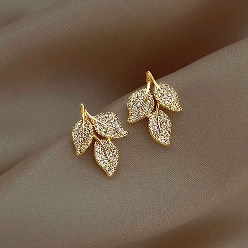 Women's Leaf Earrings Elegant And High-end Birthday Gift